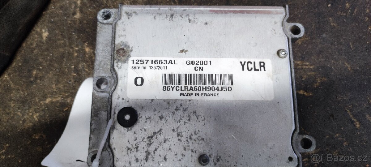 Opel vectra C ridici jednotka motoru 12571663