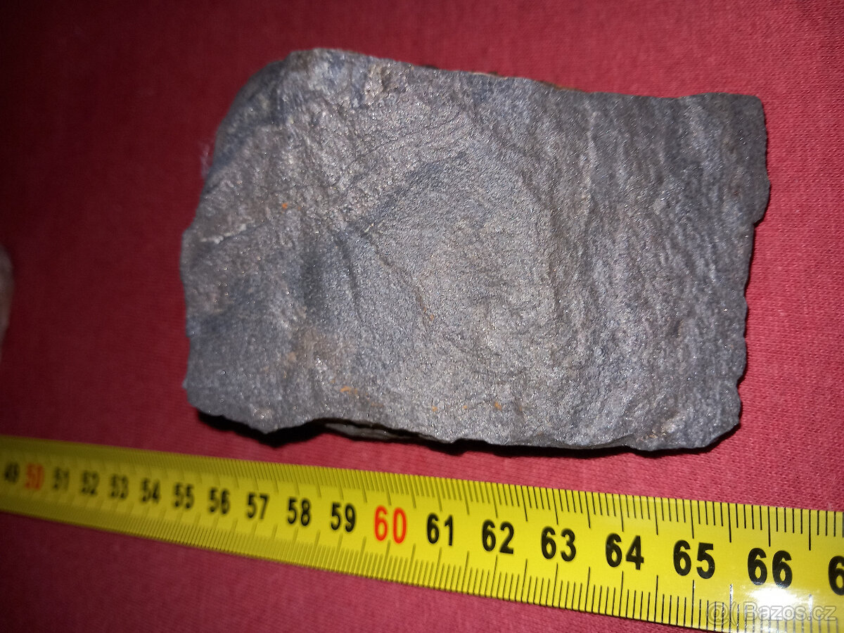 Kámen, minerál, nerost chvaletická ruda