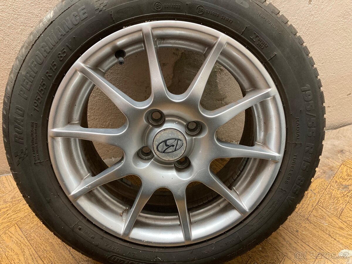 Disky Hyundai 15” včetně letních pneu