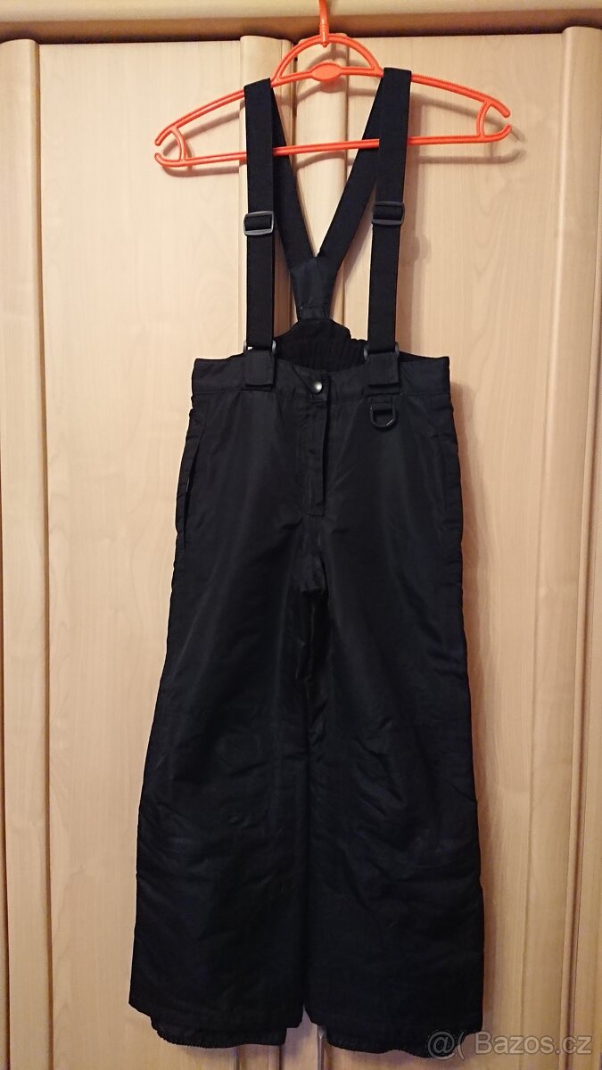 Lyžařské kalhoty vel. 122/128