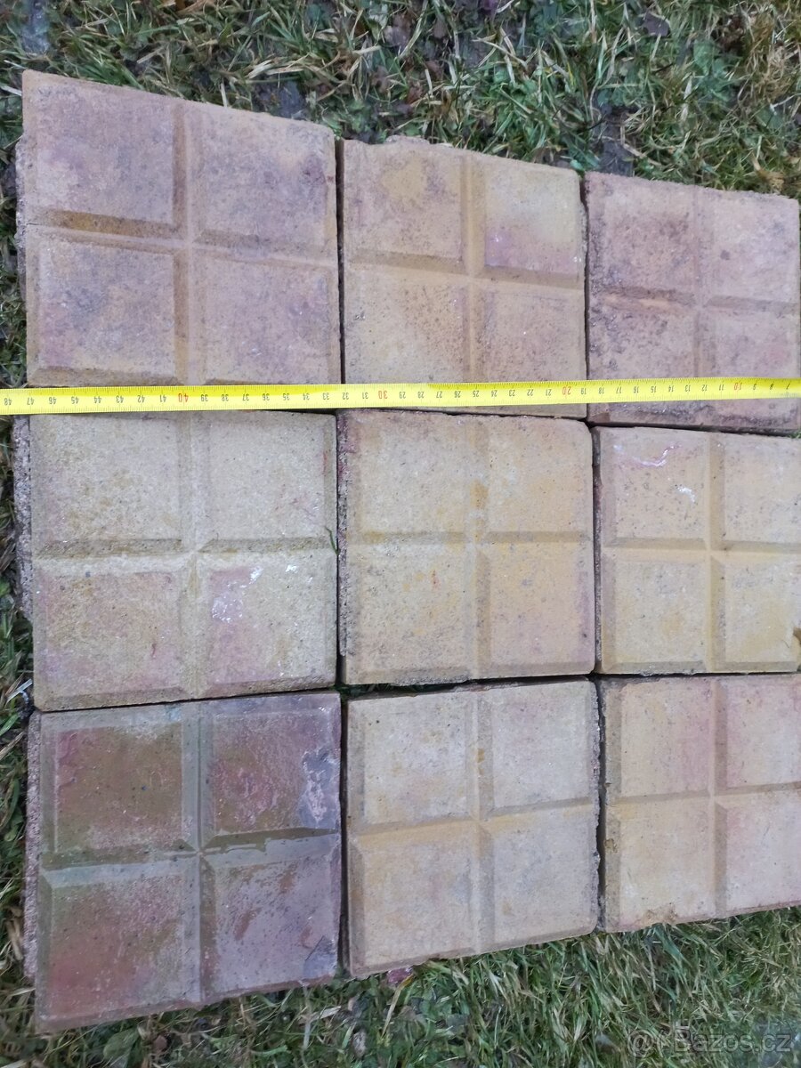 Podlahová zátěžová dlažba