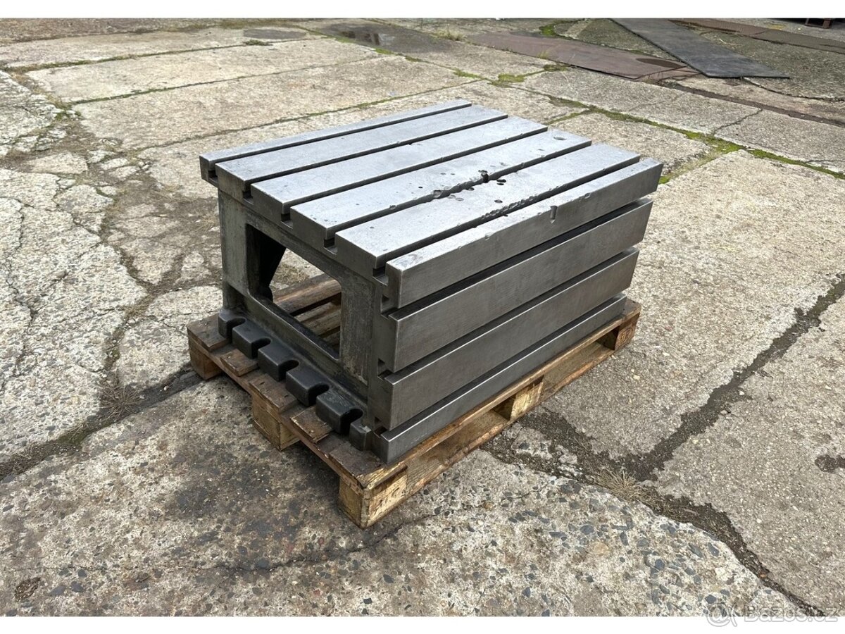 Kostka upínací Vb 8 s T-drážkami