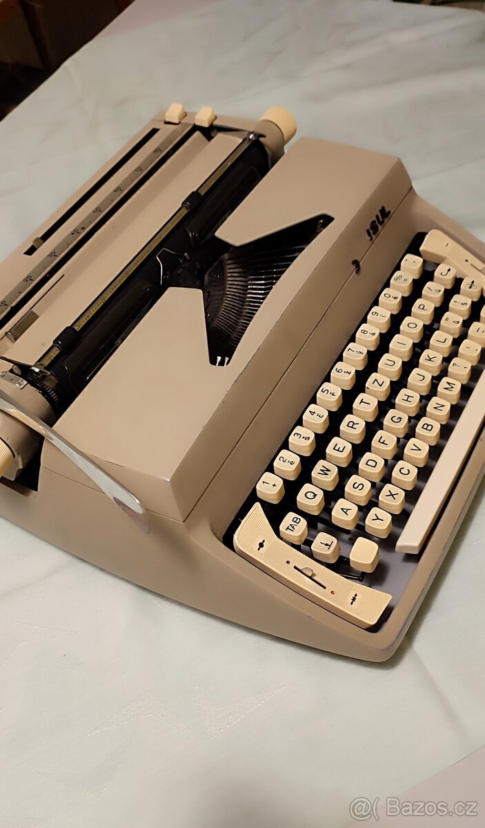 Psací stroj Conzul