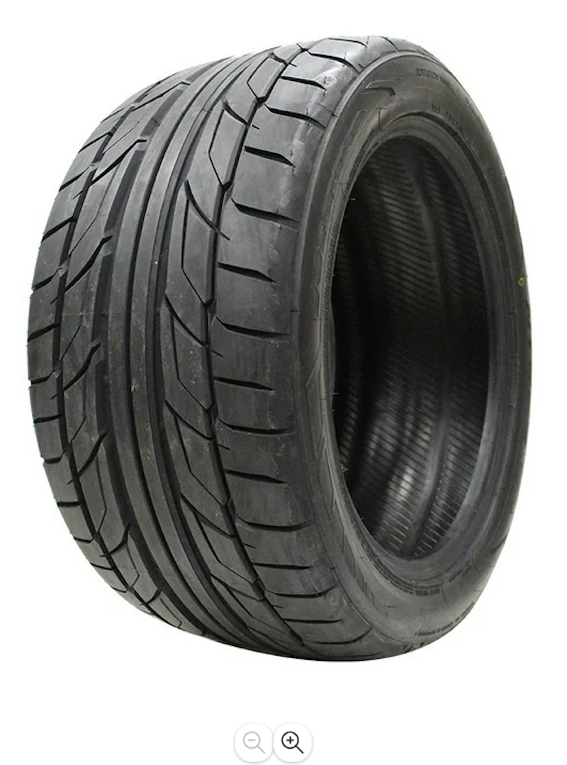 Sada letních pneu Nitto 555G2 XL 275/35 R20 102Y