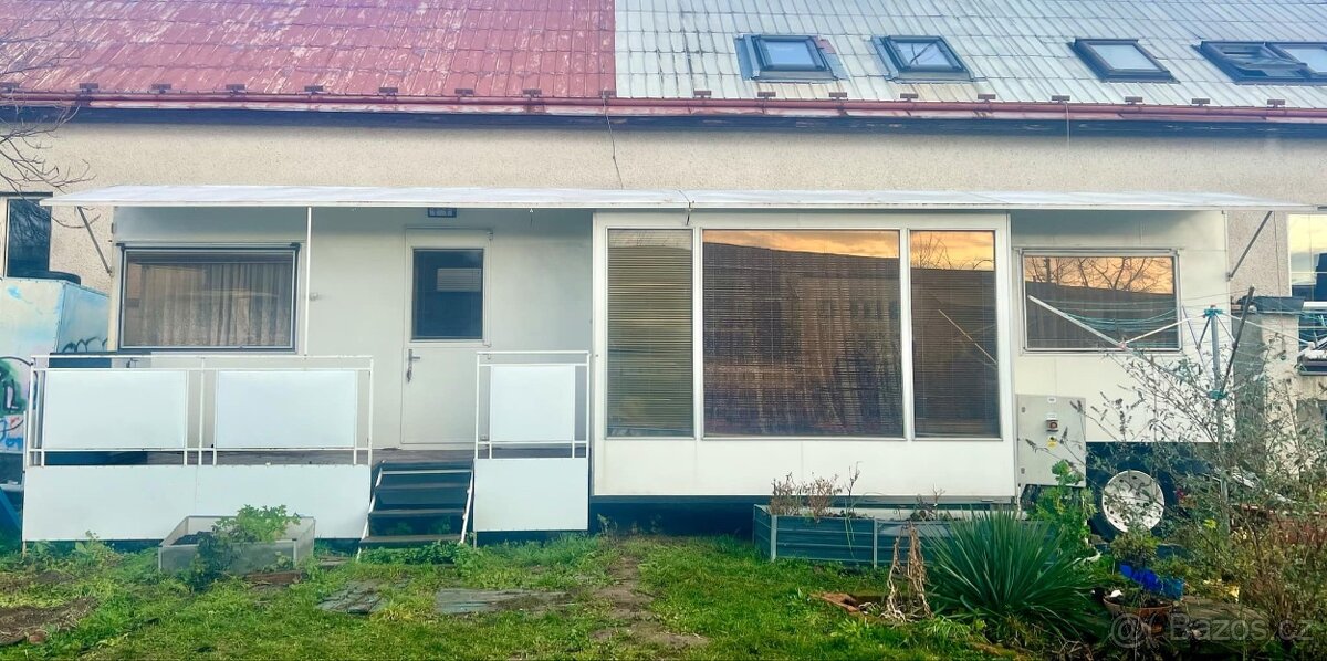 K prodeji užívaná obytná maringotka.