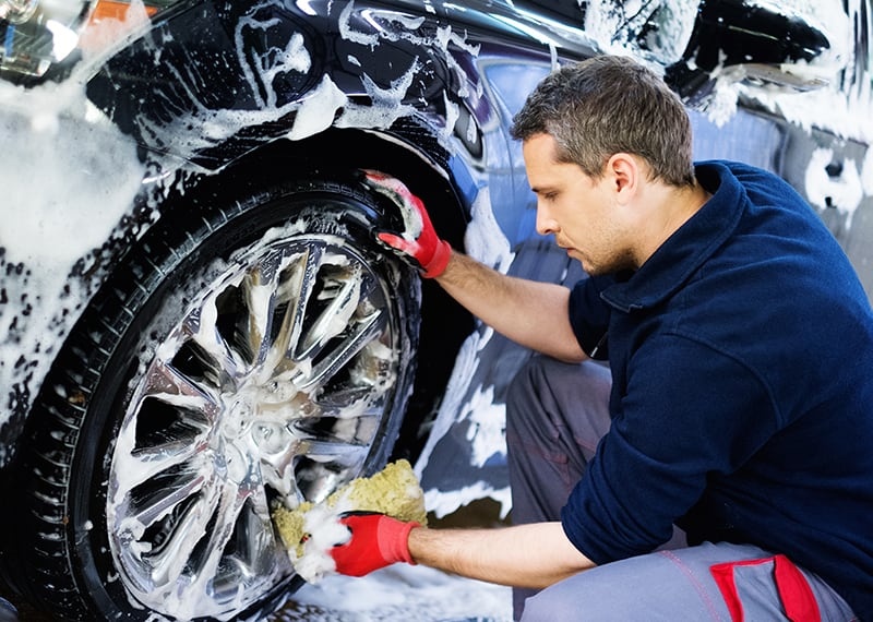Myčkař osobních automobilu