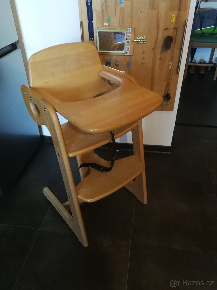 Rostoucí židle