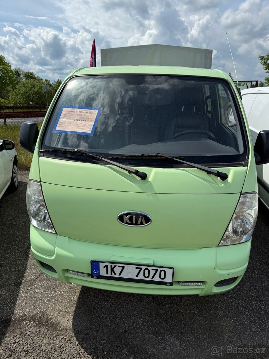 Kia K2500 2.5 TCi D-Cab LSD s plachtou rok výroby 2005