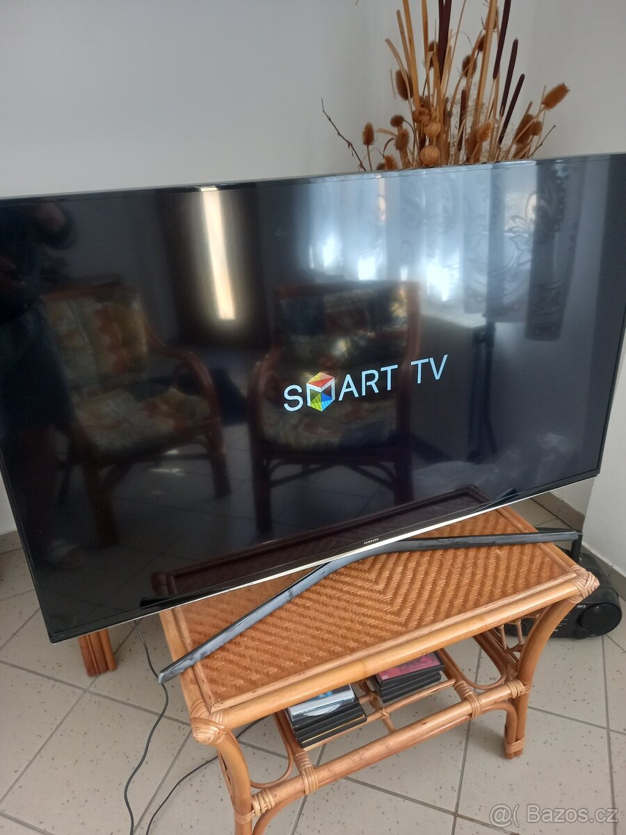 Samsung UE50J6282SU Smart TV
