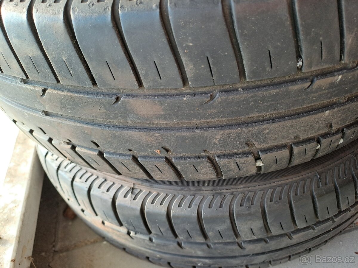Letni pneu 185/65/15