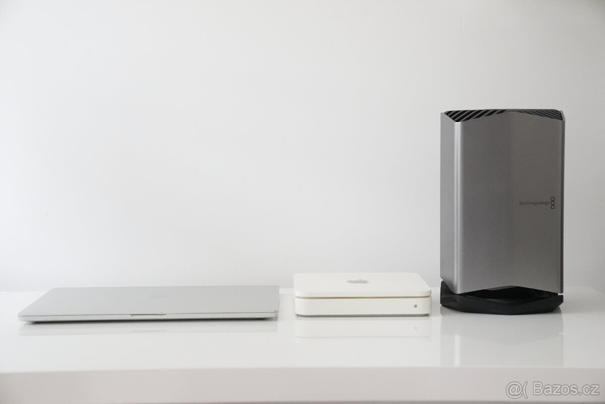MacBook Pro 16 i9, 64GB | TimeCapsule 2TB | Blackmagic eGPU