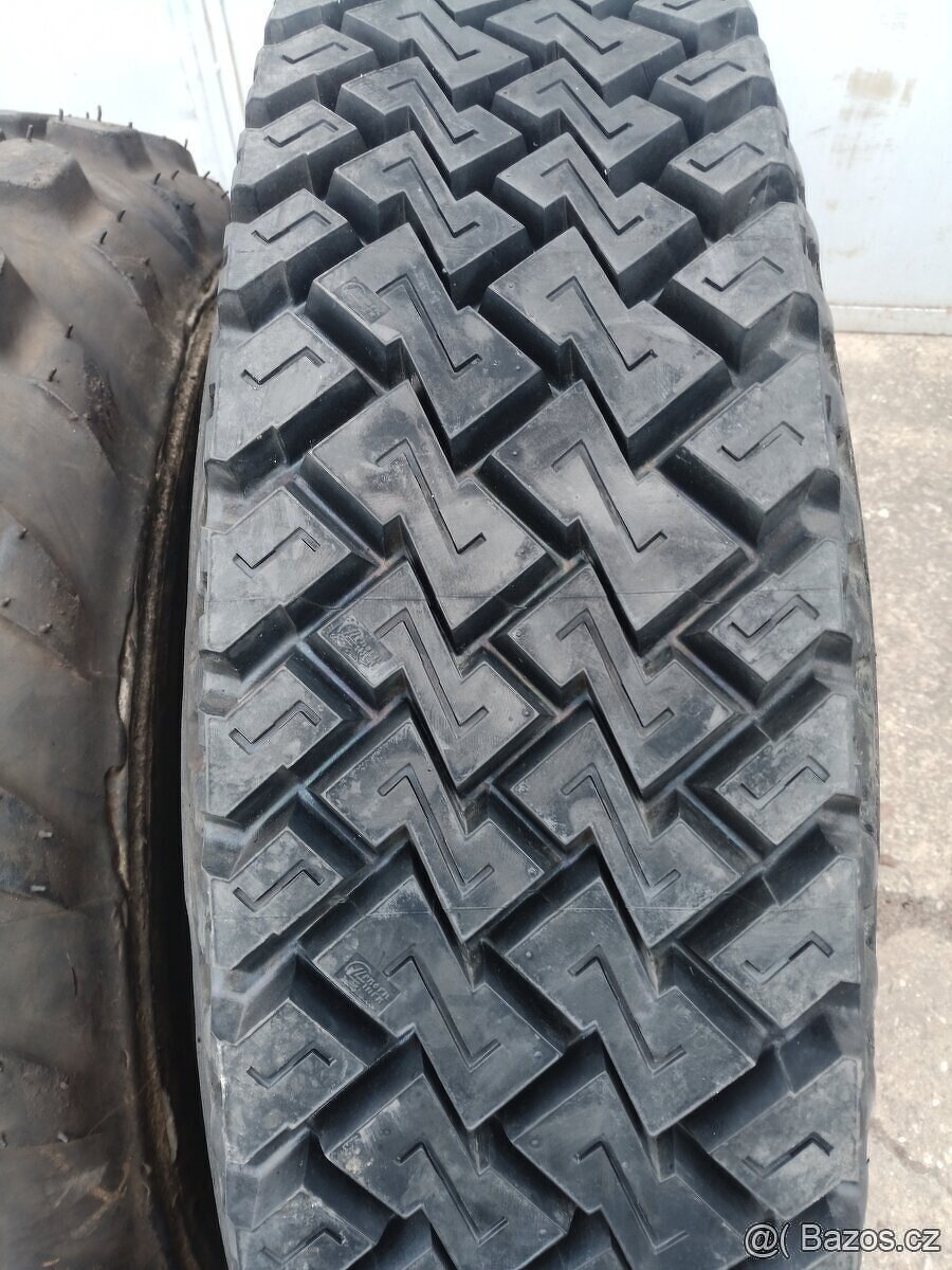 Pneu tatra,liaz,vlek,vlečka 12,00-20 Barum,nepožitá