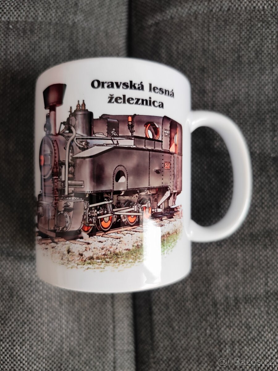 Lokomotiva hrnek
