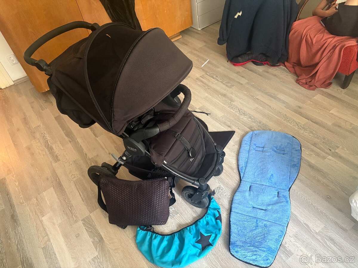 Britax b-motion 4