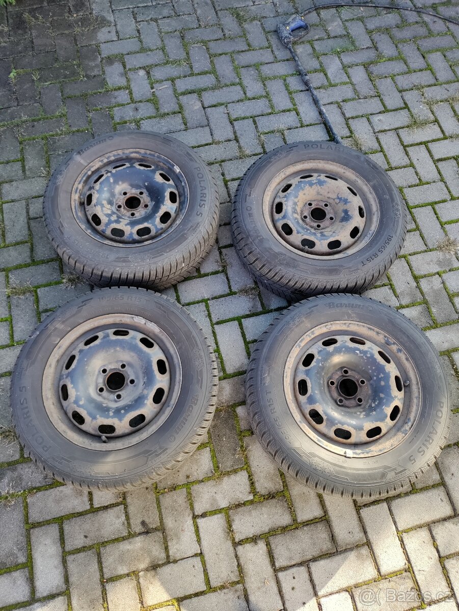 Sada zimních kol 195/65 R15