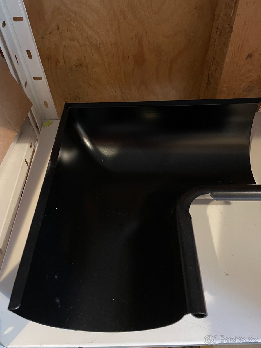 Prefa kout vnitřní 333, barva černá, NOVÝ