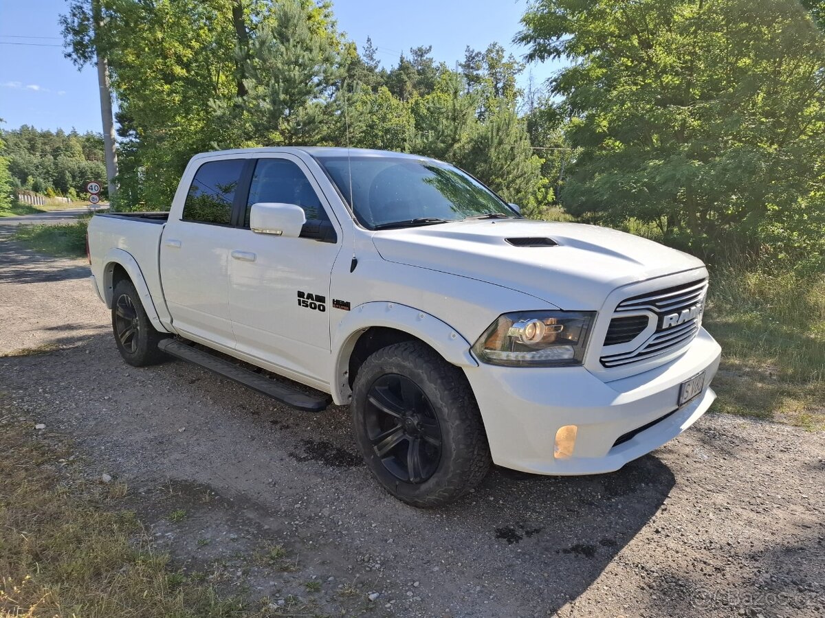 DODGE RAM 1500 SPORT 5.7 HEMI 2018