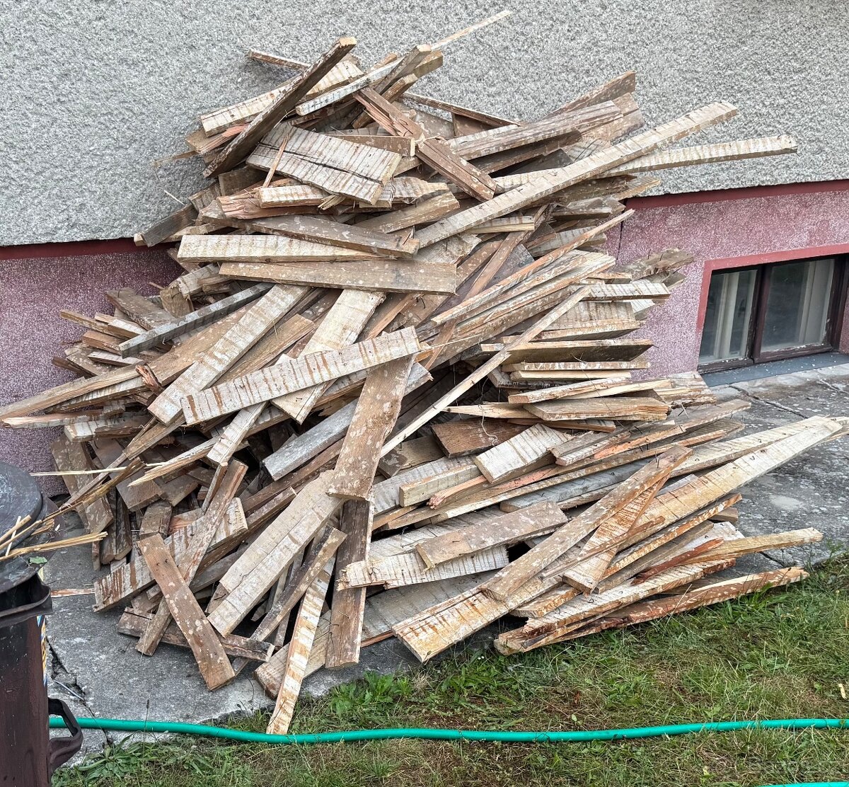 Dřevo za odvoz