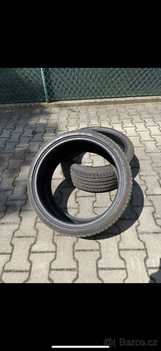 Letní pneu 235/35/19