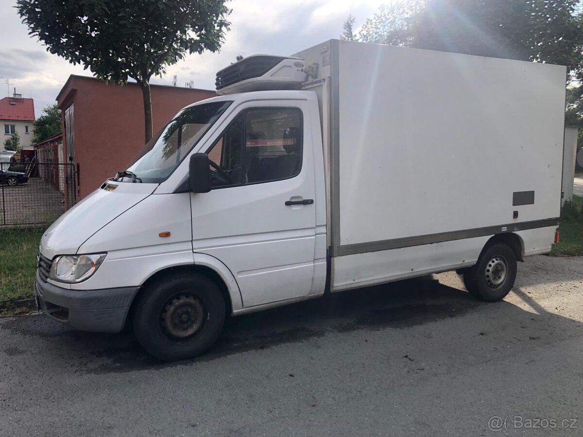 Mercedes-Benz Sprinter mrazák -30 Carrier Xarrios