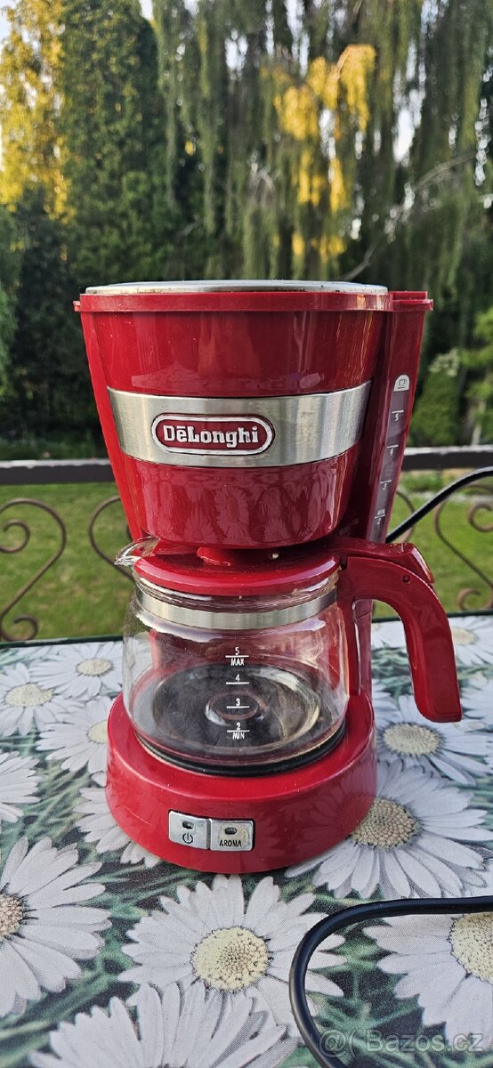 De Longhi kávovar na překapávanou kávu