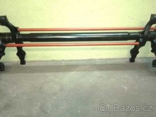 Zadní náprava Citroen Saxo.