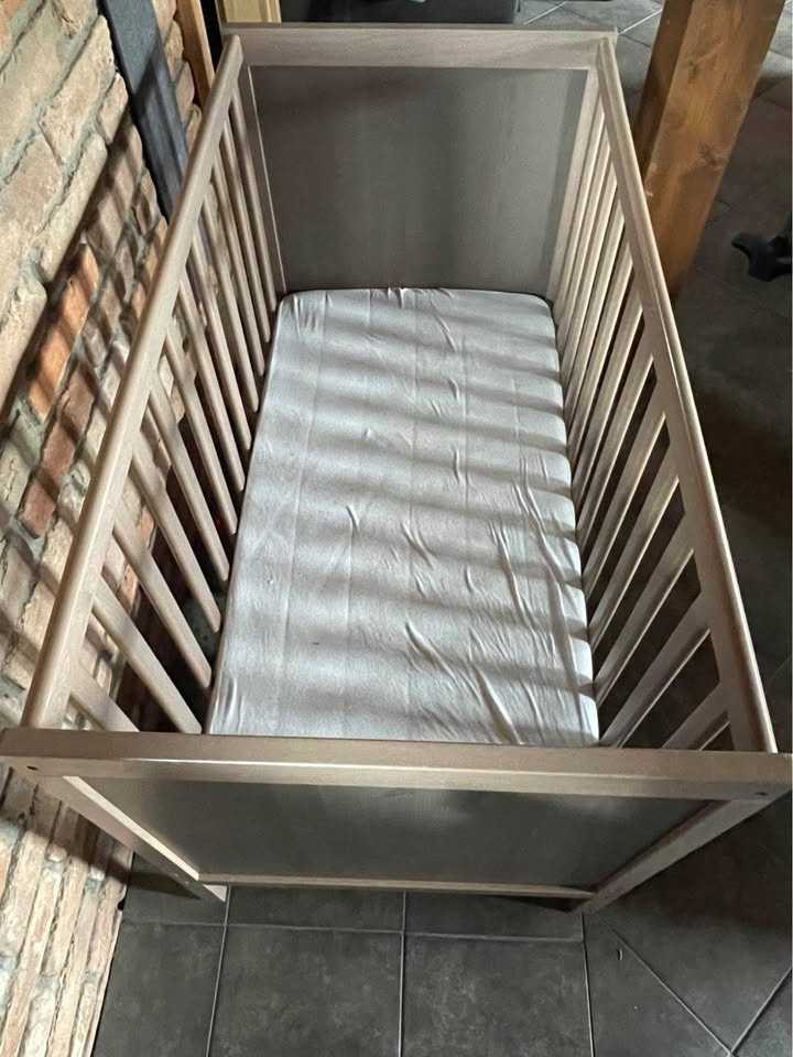 IKEA SUNDVIK dětská postýlka