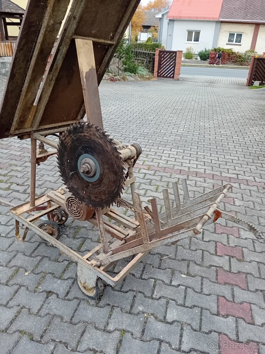 Cirkulárka s kolébkou