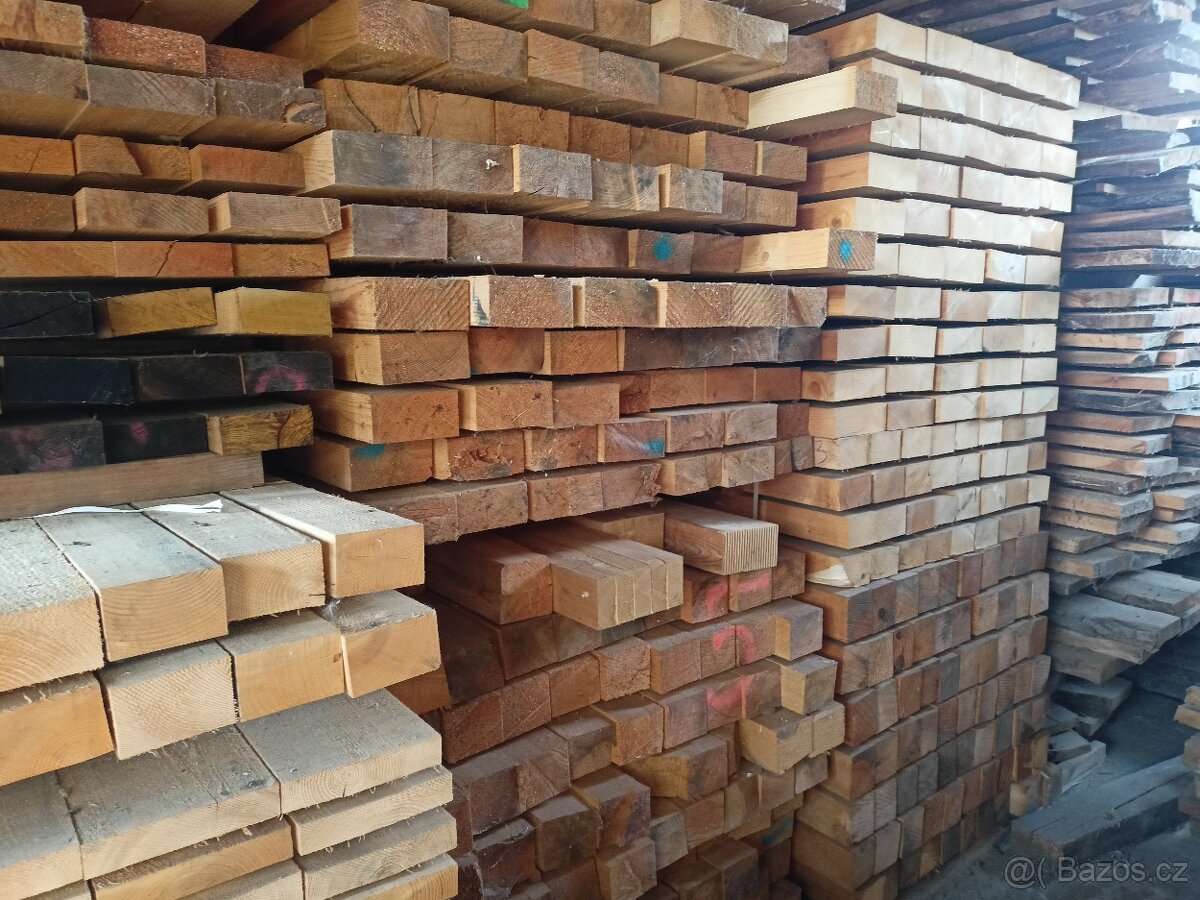 LEVNĚ - Fošny, trámy, hranoly, vše suché