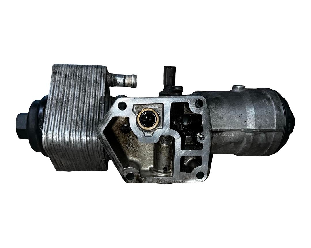 Chladič oleje 045115389J BMR VW Passat B6 r.v. 2008