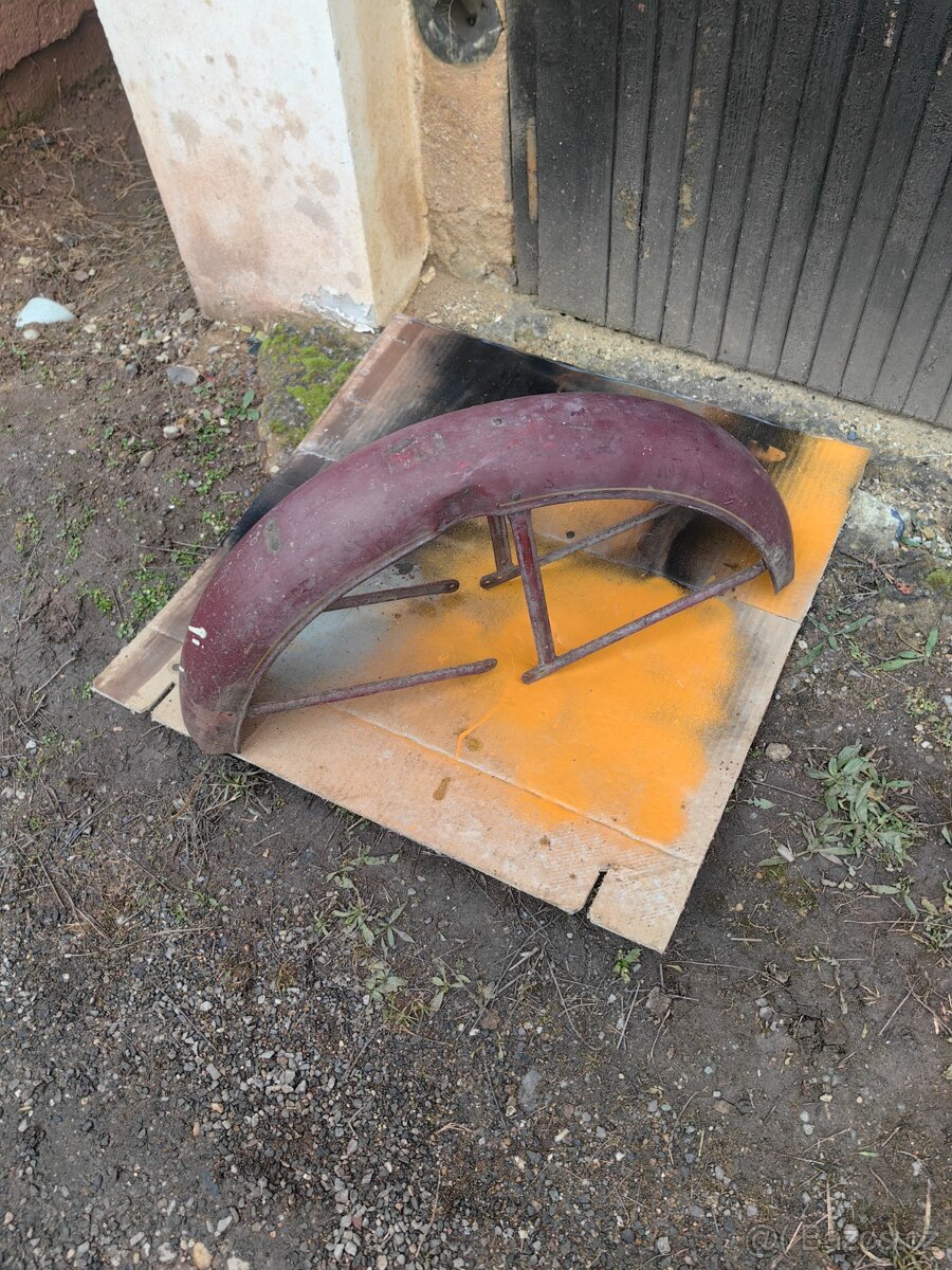 Jawa perak přední blatník zbrojovka