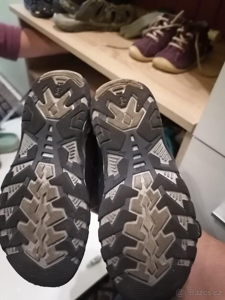 Nové dětské sandále