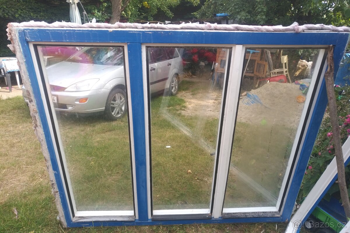 Dřevěná okna s rámem