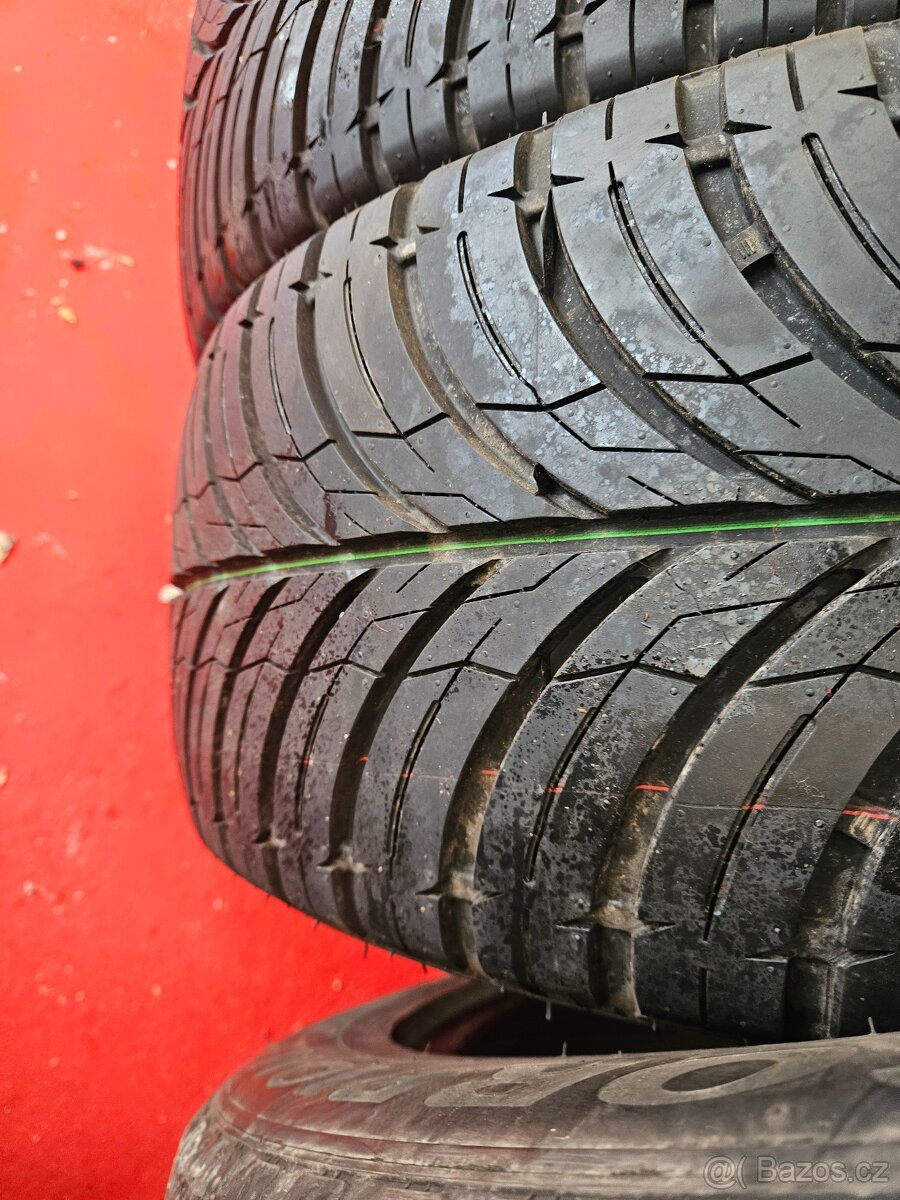235/40R20 96W XL Lateral Force 4S UNIGRIP