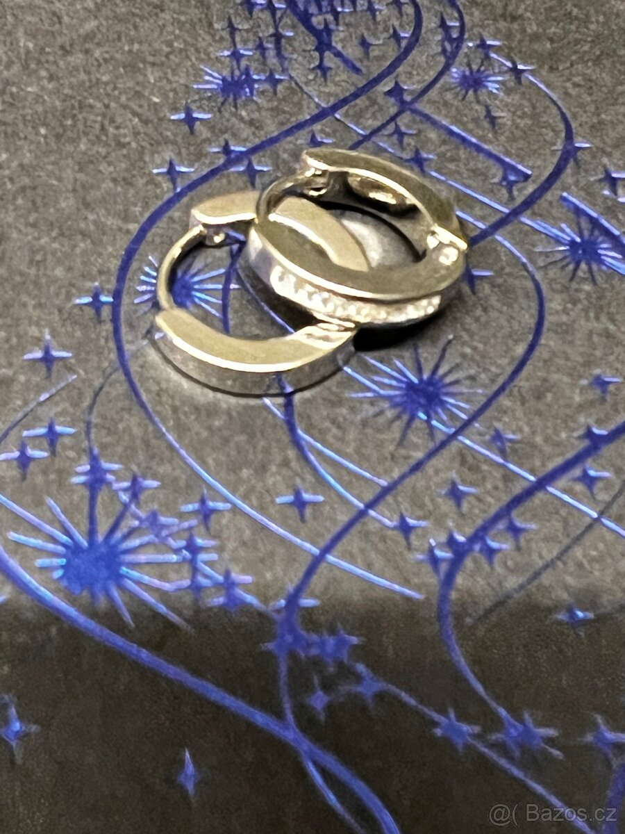 Kroužky se zirkony