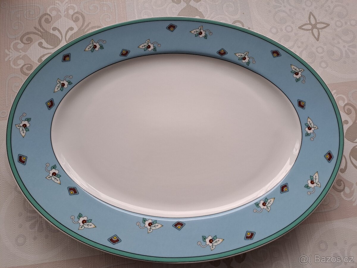 Karlovarský porcelán- jídelní  souprava 25 dílů