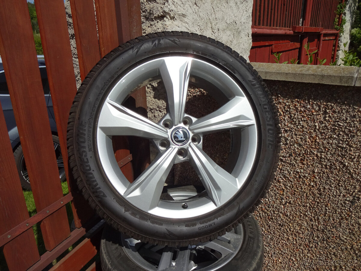 Kodiaq + Taracco + Tiguan - zánovní zimní TOP alu kola 19"
