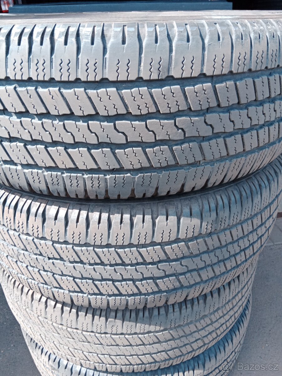 275/60r20 Goodyear Wrangler SR-A