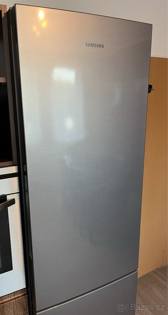 Lednice SAMSUNG RB37J5009SA No Frost (A+++)