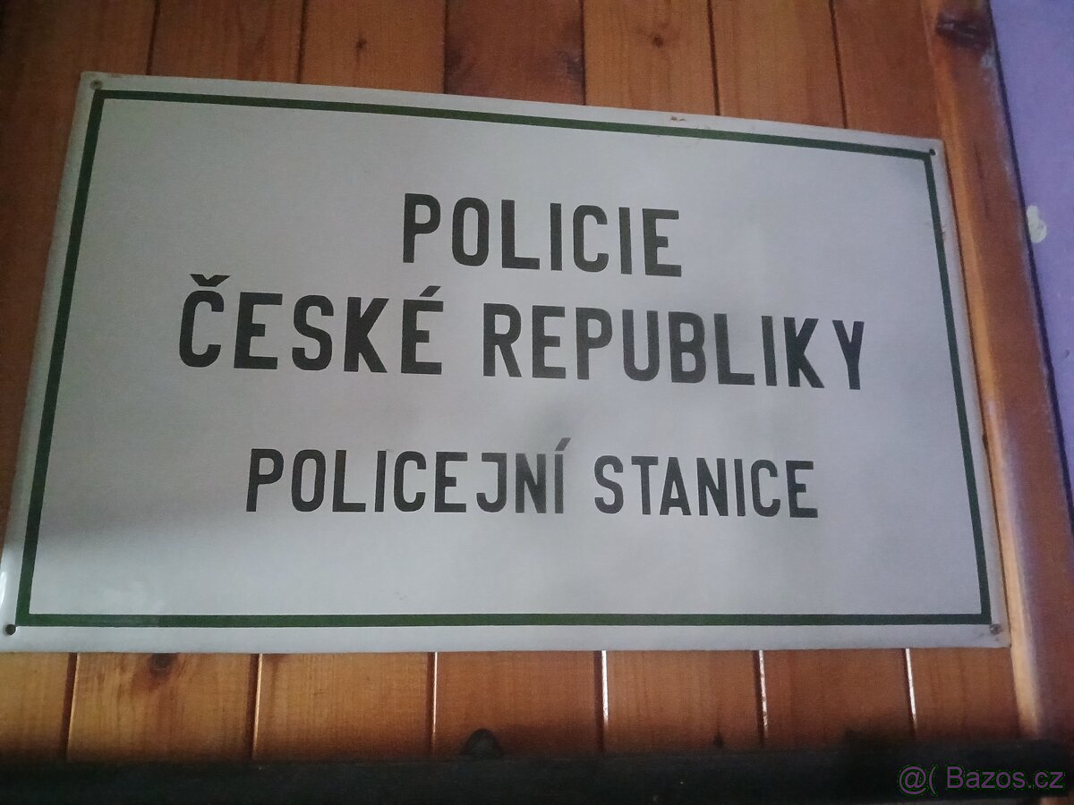 Originální cedule z 90tých let.  Policie ČR
