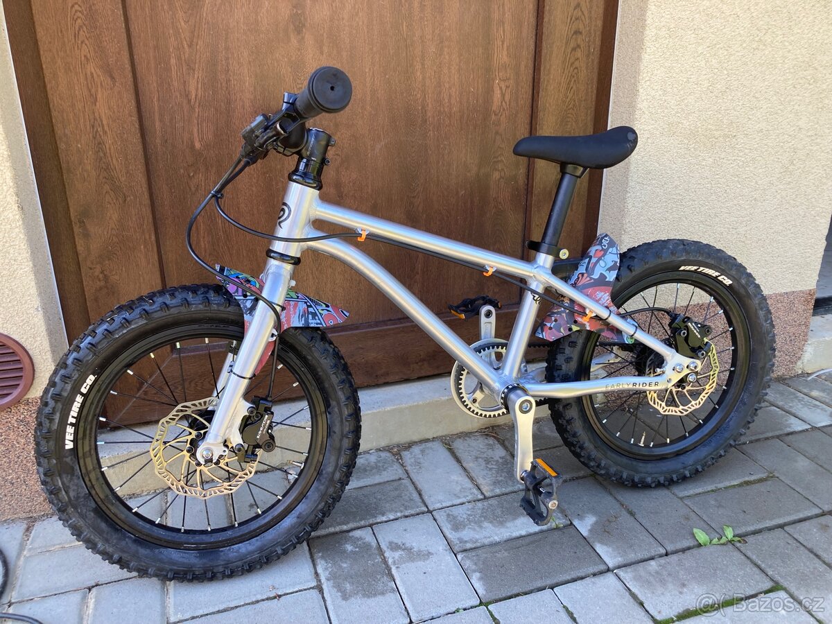 Early rider seeker 16