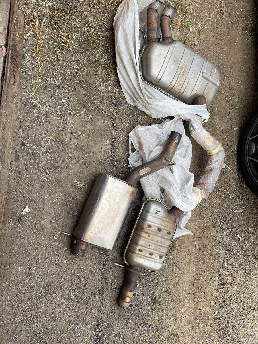 Audi S3 8P originální výfuk