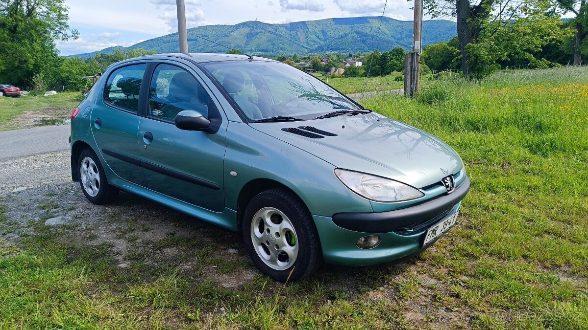 Peugeot 206 1.4 Benzín