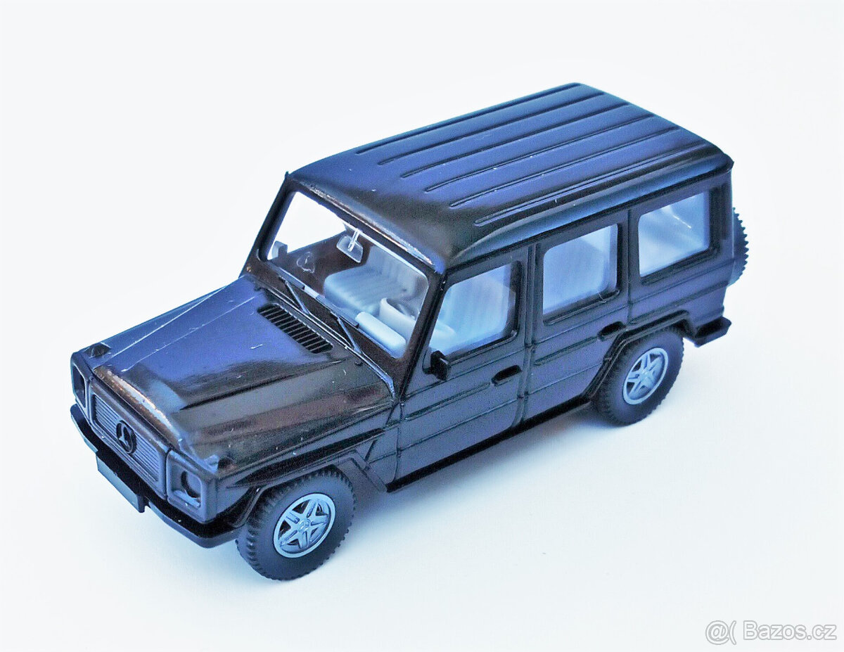 Wiking. Mercedes. Délka 5cm