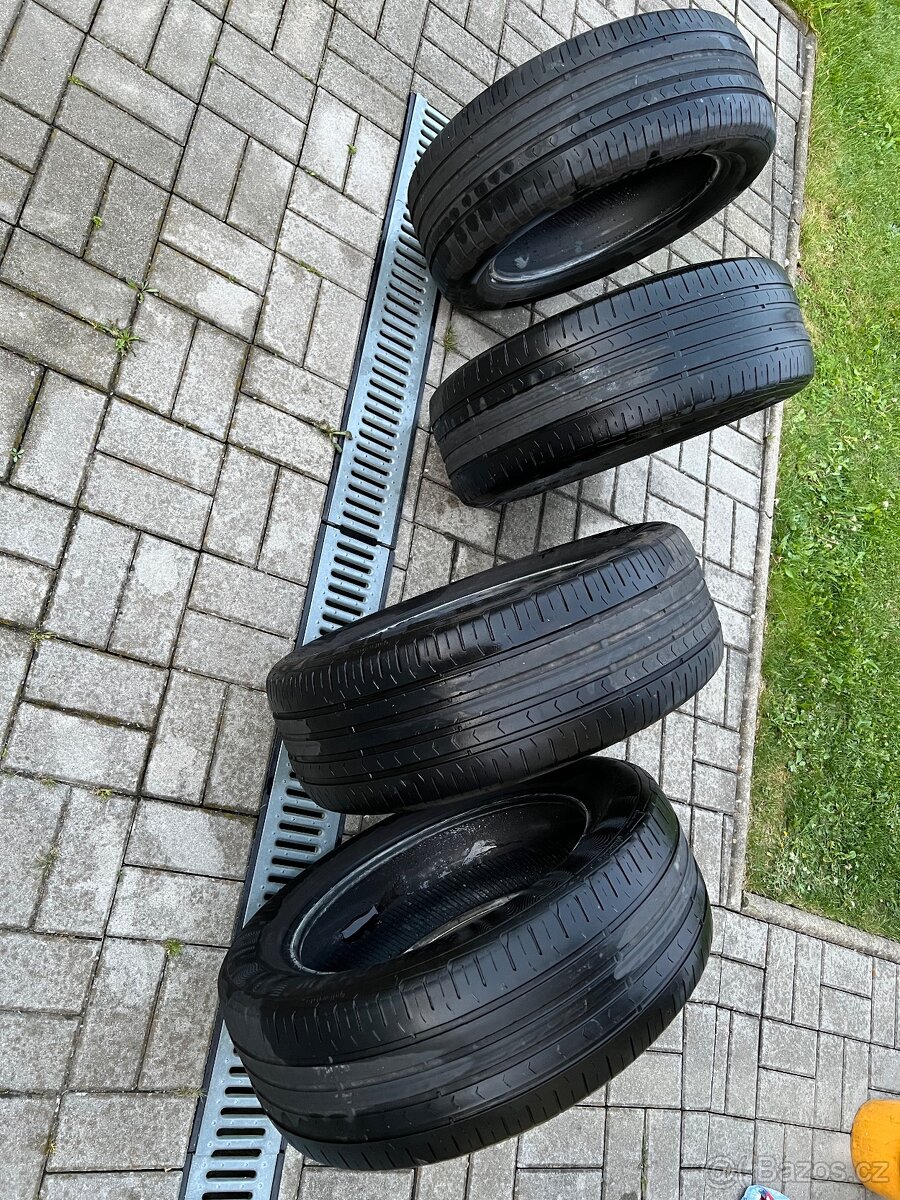 Letní pneu Continental PremiumContact 5 215/55