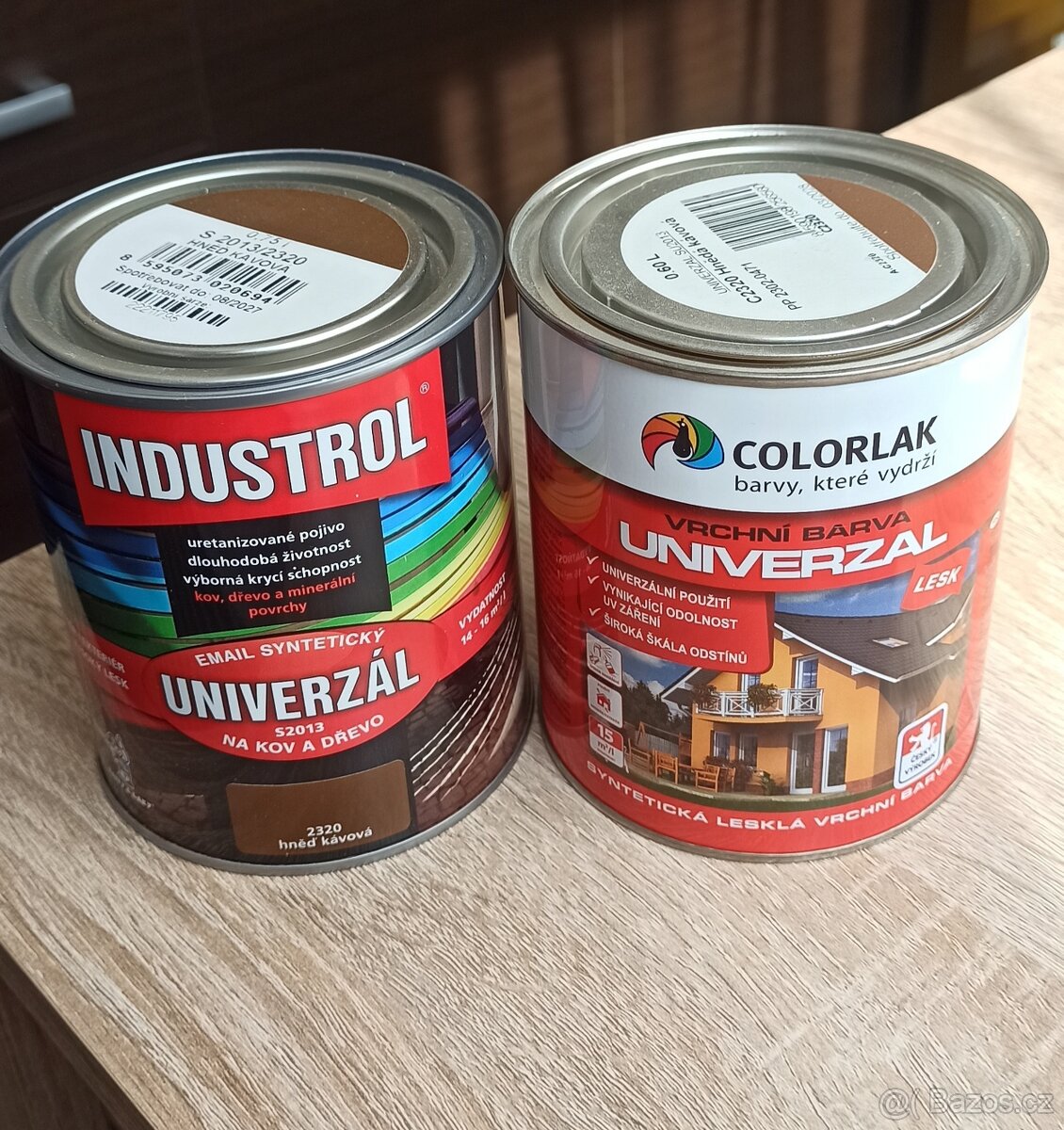 Univerzální barva syntetická