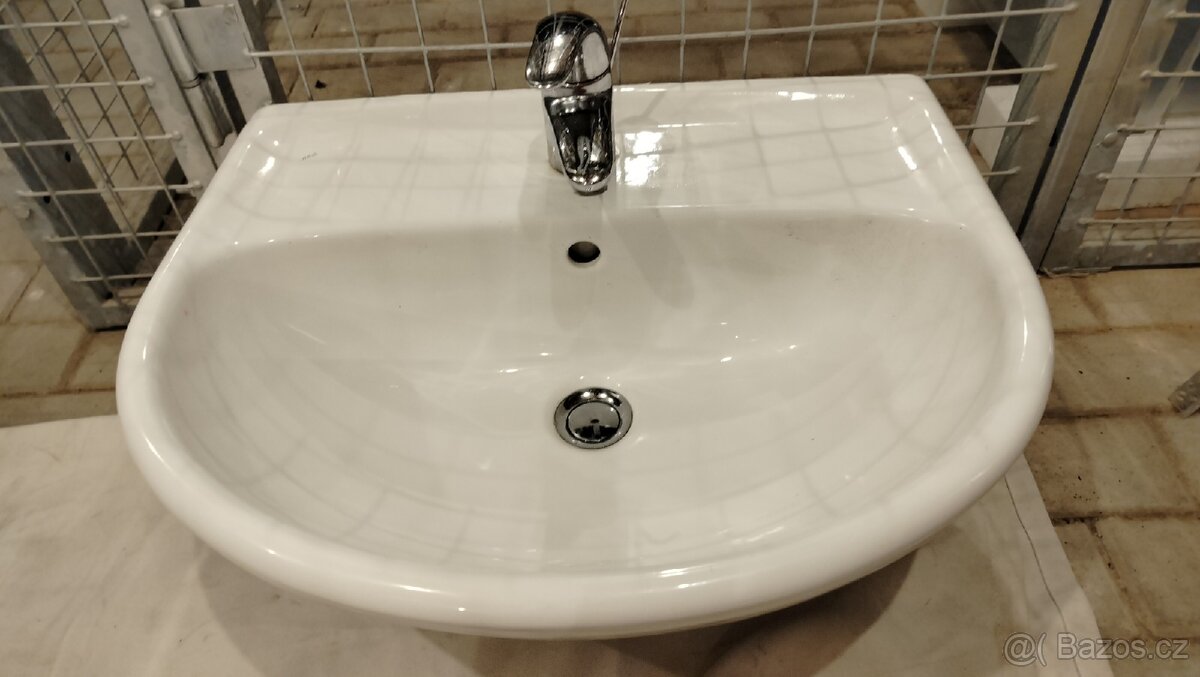 Umyvadlo JIKA včetně baterie