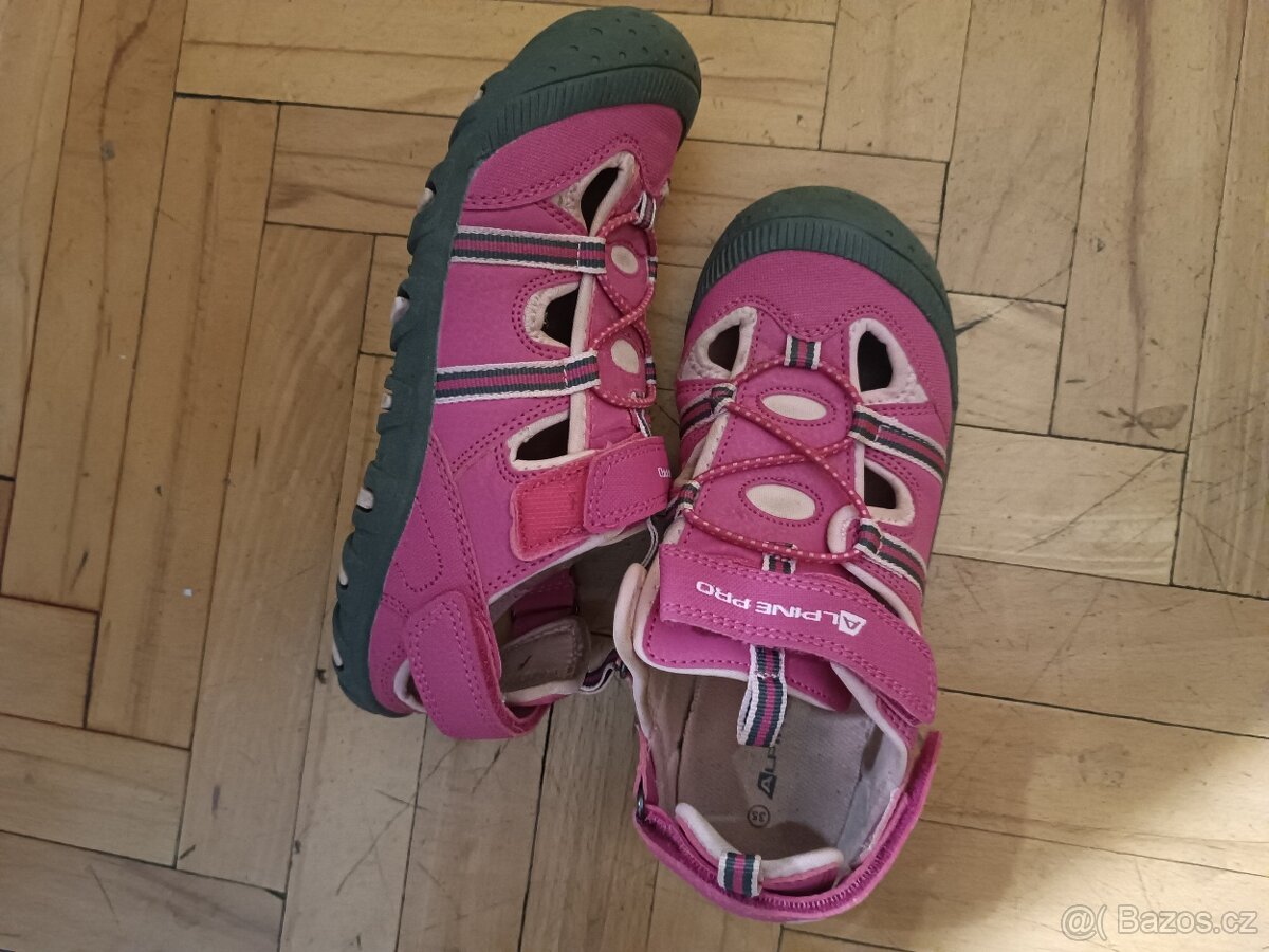 Sandále vel.35,Zn. Alpine Pro