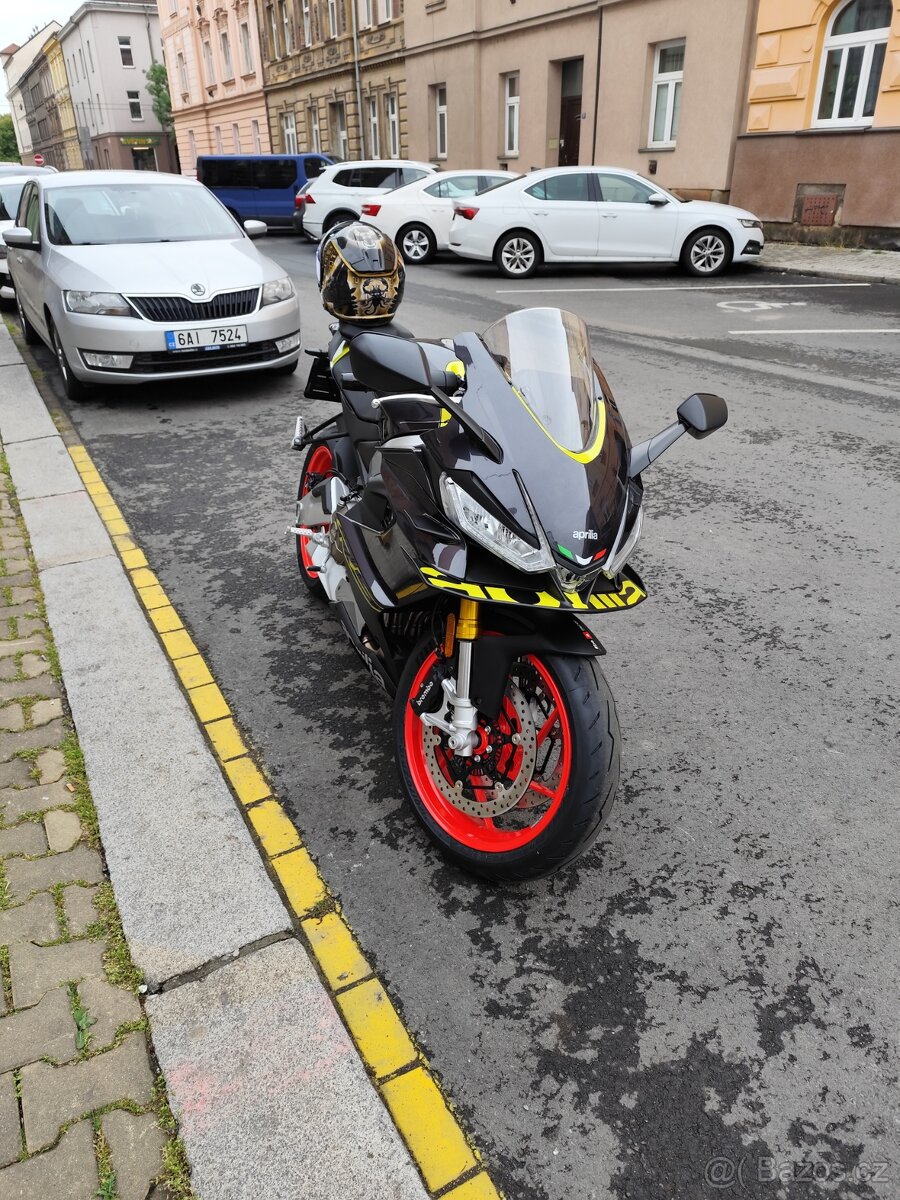 Aprilia RST 660