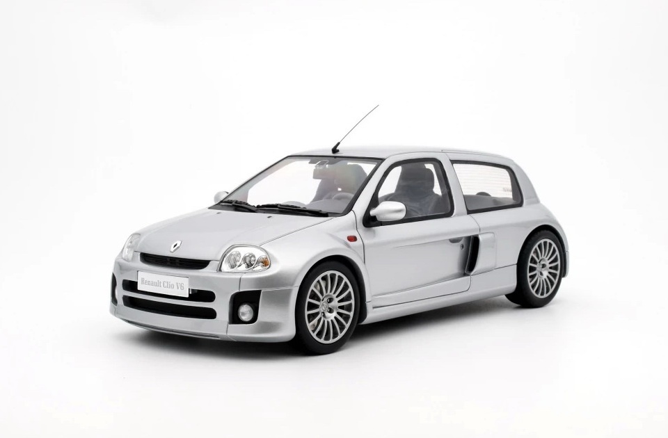 Renault Clio V6 Phase 1 2001 1:18 OttoMobile